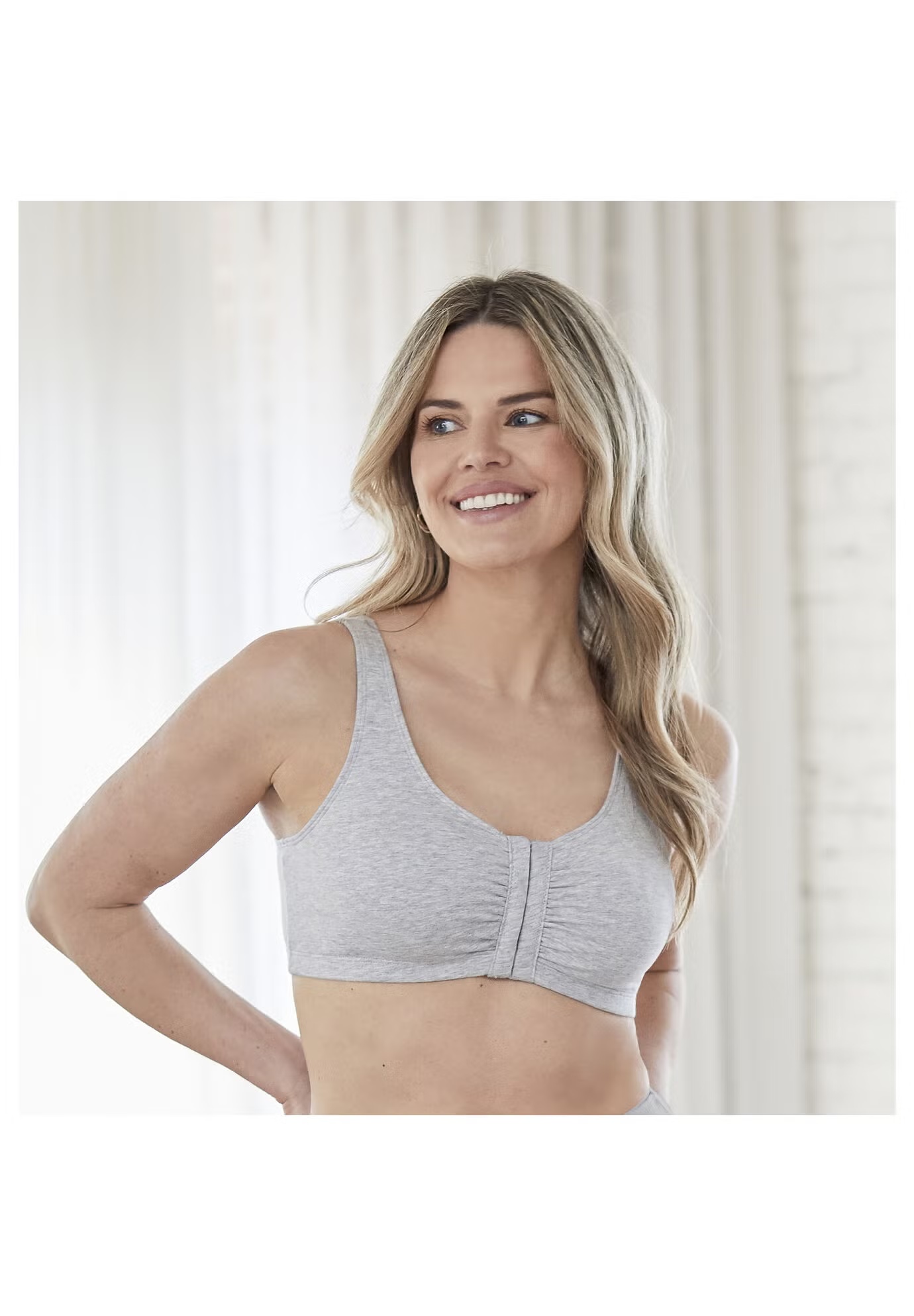 Bestform 5006014 Comfortable Unlined Wireless Cotton Stretch Sports Bra With Front Closure
