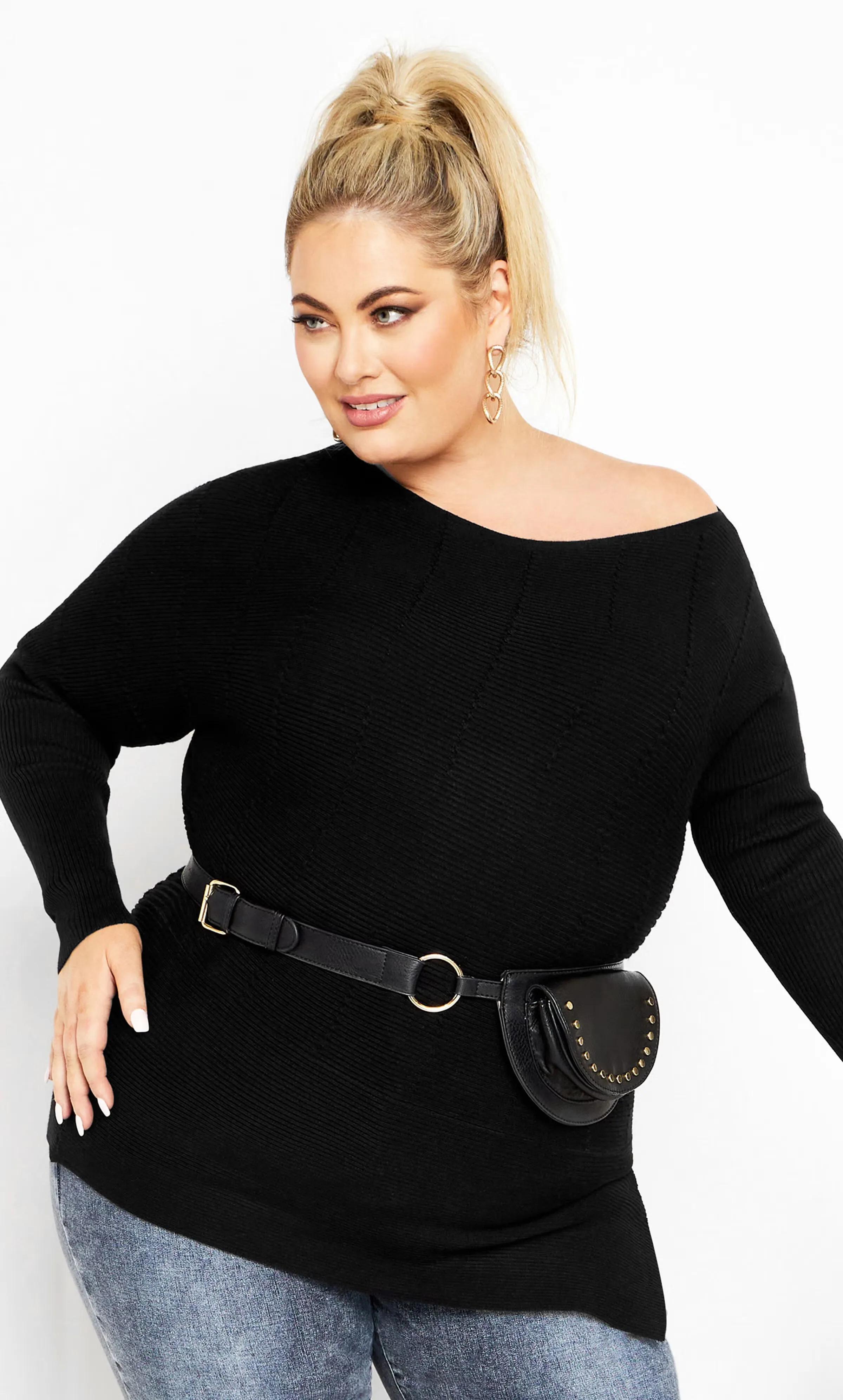 Lean In Sweater - black