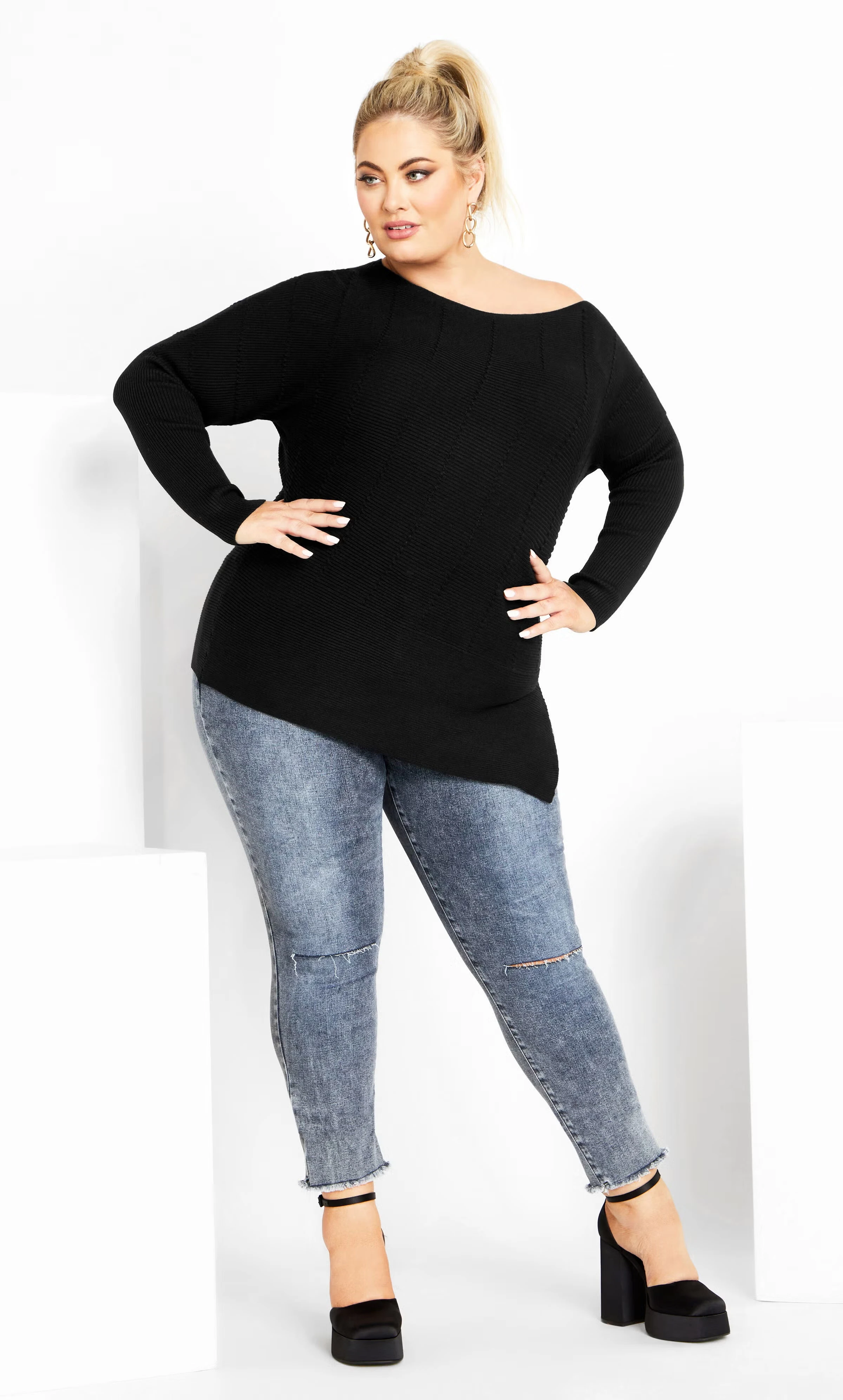 Lean In Sweater - black 6 Lean In Sweater - black