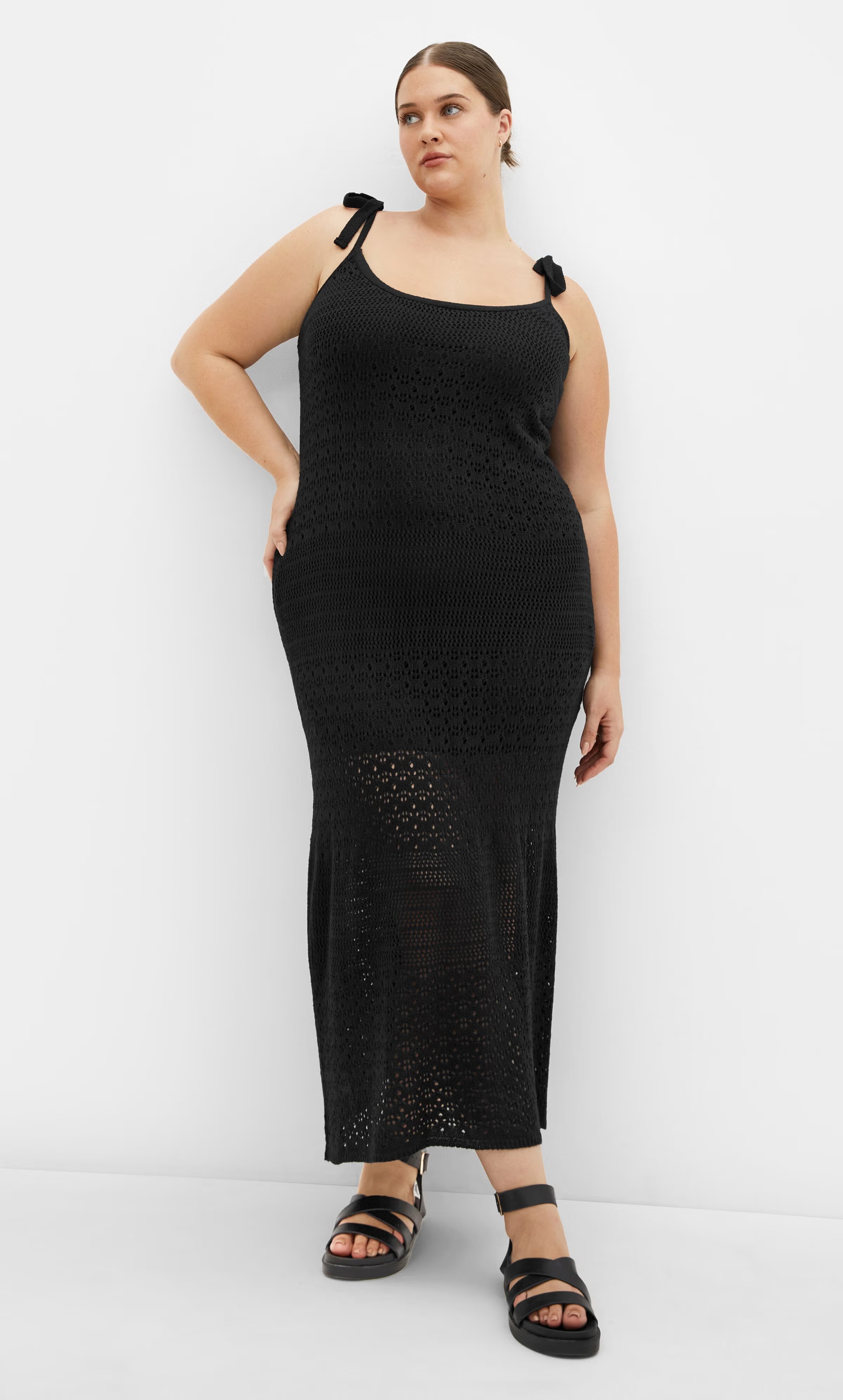 Sweet Crochet Dress - black